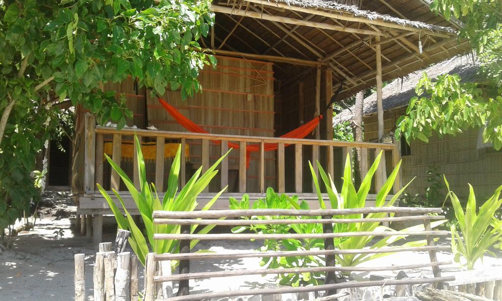 Mambetron Homestay Raja Ampat Pulau Mansuar Экстерьер фото